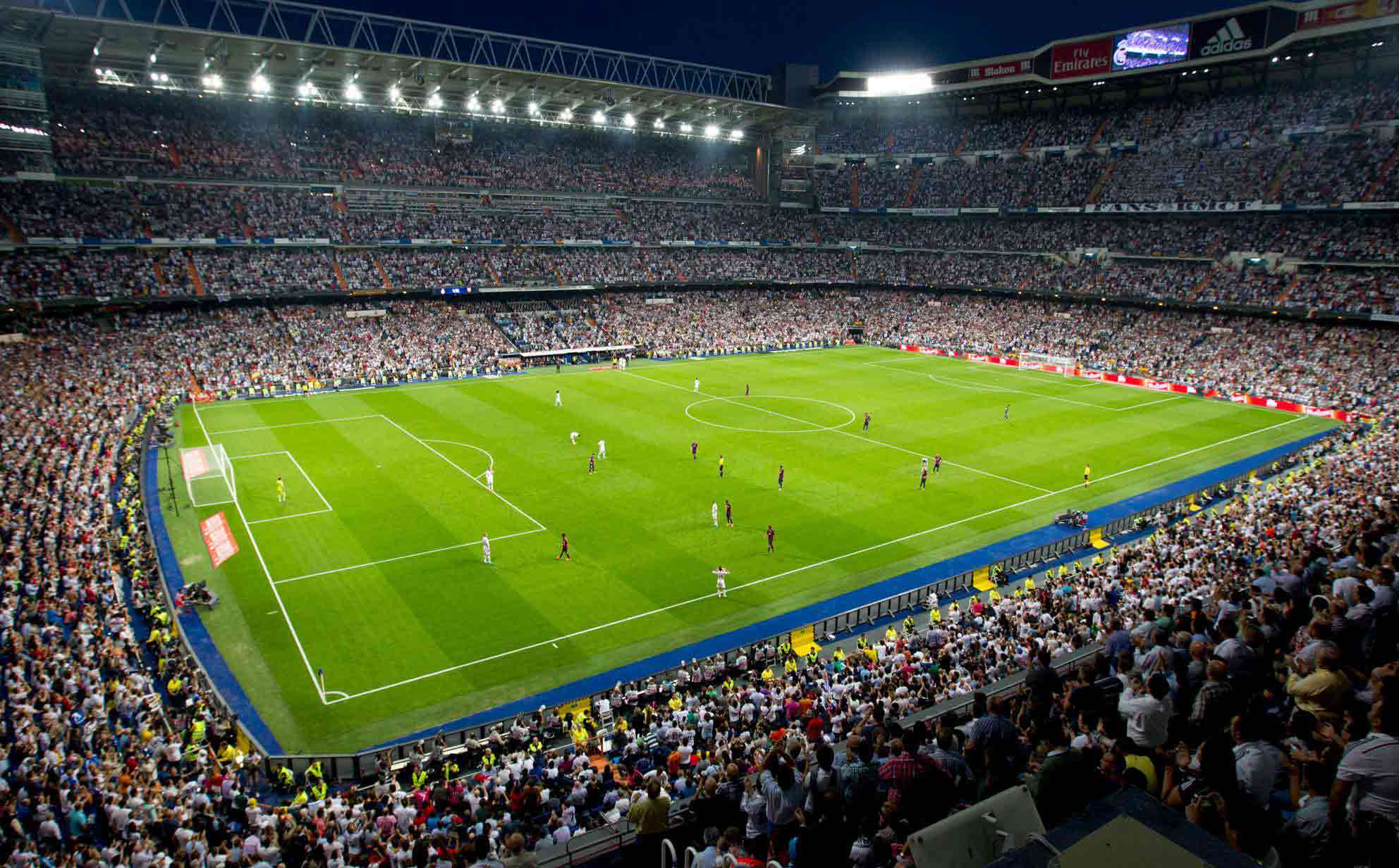 看球聊球两不误，黑白直播打造球迷专属互动社区